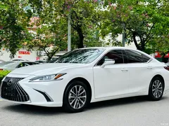 2022 Lexus ES 300h Excellence, белый — фото 1