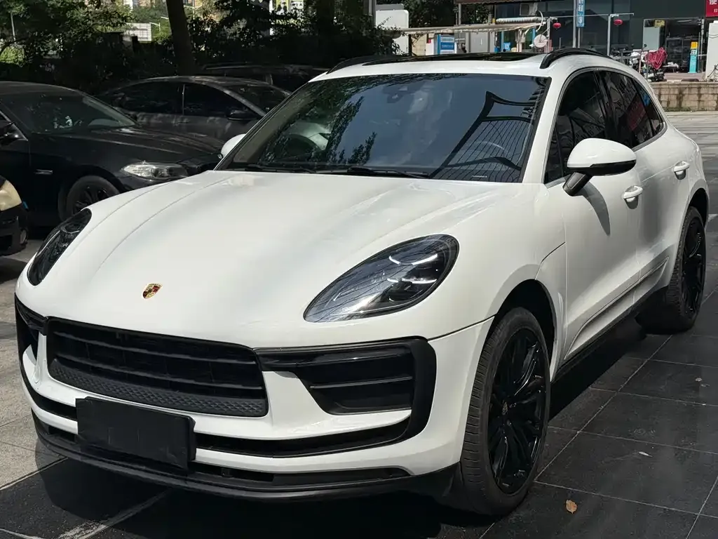 2022 Porsche Macan 2.0T