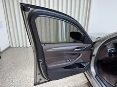 2021 BMW 5 Series 530Li Leading Luxury Package — фото 10