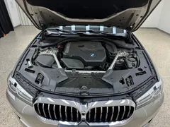 2021 BMW 5 Series 530Li Leading Luxury Package — фото 36