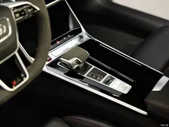 2021 Audi RS 6 RS 6 4.0T Avant — фото 6