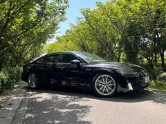 2022 Audi A7L A7 L 55 TFSI quattro S-line, чёрный — фото 3
