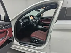 2022 BMW 5 Series 525Li M Sport Package, белый — фото 6