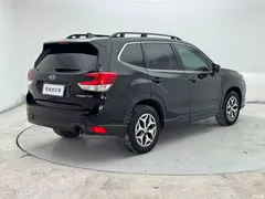 2022 Subaru Forester 2.0i AWD Luxury EyeSight, чёрный — фото 4