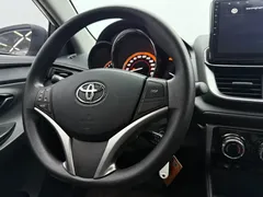 2022 Toyota Yaris L Zhixuan X 1.5L CVT PLUS, белый — фото 13
