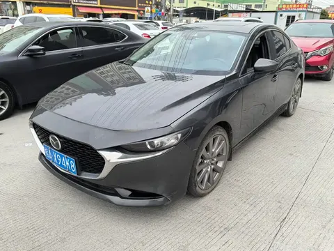 2022 Mazda 3 2.0L AT