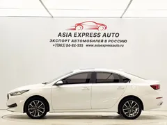 2021 Kia K3 1.5L CVT Fashion, белый — фото 7