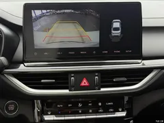 2021 Kia K3 1.5L CVT Fashion, белый — фото 15