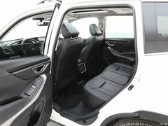 2022 Subaru Forester 2.0i AWD Luxury EyeSight, белый — фото 7
