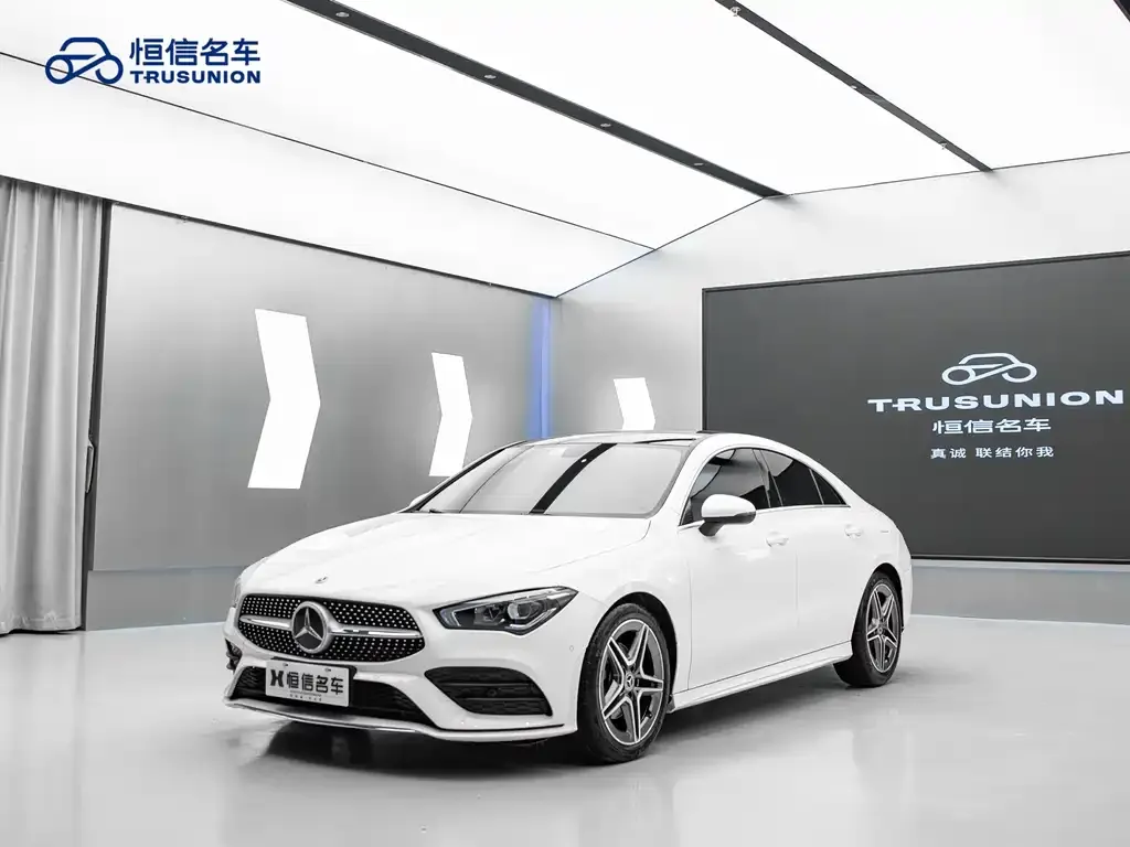 2021 Mercedes-Benz CLA 200