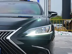 2020 Lexus ES 300h Excellence National V, чёрный — фото 4