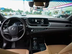 2020 Lexus ES 300h Excellence National V, чёрный — фото 11