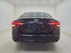 2021 Nissan Sylphy 1.6L XL CVT, чёрный — фото 8