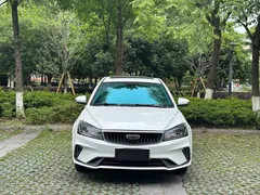 2021 Geely Emgrand 1.5L CVT, белый — фото 2