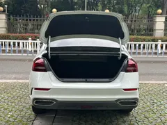 2021 Geely Emgrand 1.5L CVT, белый — фото 9