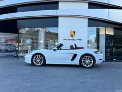 2022 Porsche 718 Boxster 2.0T, белый — фото 4