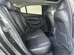 2022 Mazda Axela 2.0L AT quality and elegance — фото 6