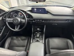2022 Mazda Axela 2.0L AT quality and elegance — фото 7