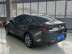 2022 Mazda Axela 2.0L AT quality and elegance — фото 15