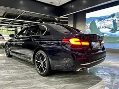 2021 BMW 5 Series 530Li, чёрный — фото 7