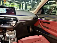 2021 BMW 5 Series 530Li, чёрный — фото 28