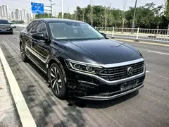 2022 Volkswagen Passat 330TSI Luxury, чёрный — фото 8