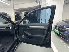 2022 Honda Accord Hybrid 2.0L, чёрный — фото 11