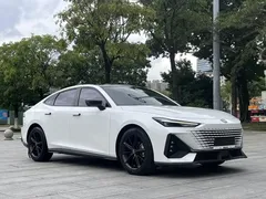 2022 Changan UNI-V 1.5T, белый — фото 3