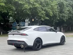 2022 Changan UNI-V 1.5T, белый — фото 11