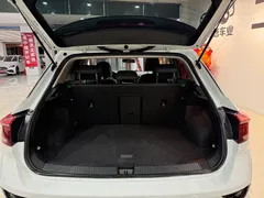 2022 Volkswagen T-Roc 280TSI DSG 2WD PLUS, белый — фото 17