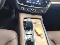2024 Volvo S90 B5 Zhiyi Luxury, чёрный — фото 16