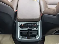 2021 Volvo XC90 B6 Zhiyi Luxury 7-seater, чёрный — фото 11