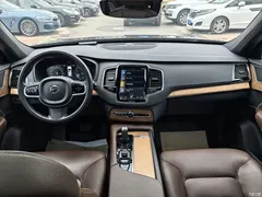 2021 Volvo XC90 B6 Zhiyi Luxury 7-seater, чёрный — фото 12