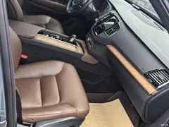 2021 Volvo XC90 B6 Zhiyi Luxury 7-seater, чёрный — фото 18