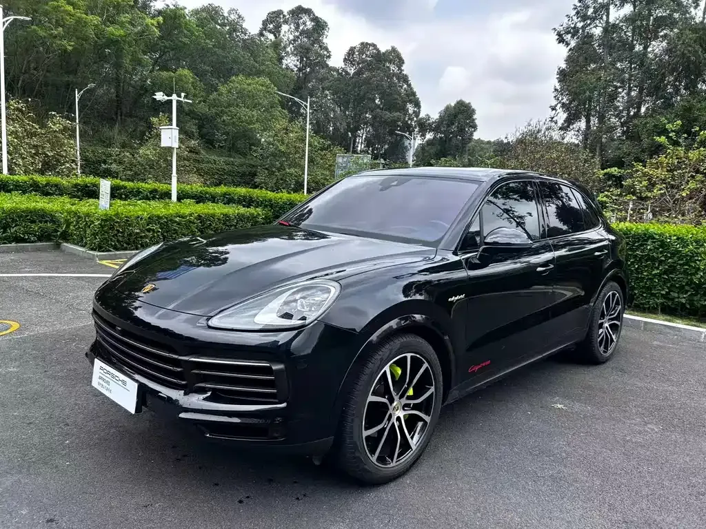 2023 Porsche Cayenne E-Hybrid 2.0T PHEV Platinum