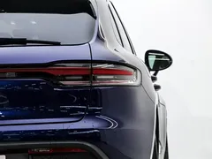 2022 Porsche Macan 2.0T, синий — фото 11