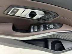 2023 BMW 3 Series 3 320Li M, белый — фото 13