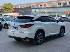 2021 Lexus RX 300 4WD, белый — фото 8