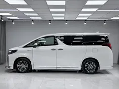 2020 Toyota Vellfire Hybrid 2.5L HV Premium, белый — фото 3