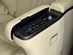 2020 Toyota Vellfire Hybrid 2.5L HV Premium, белый — фото 6