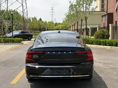 2022 Volvo S90 B5 Luxury, чёрный — фото 8