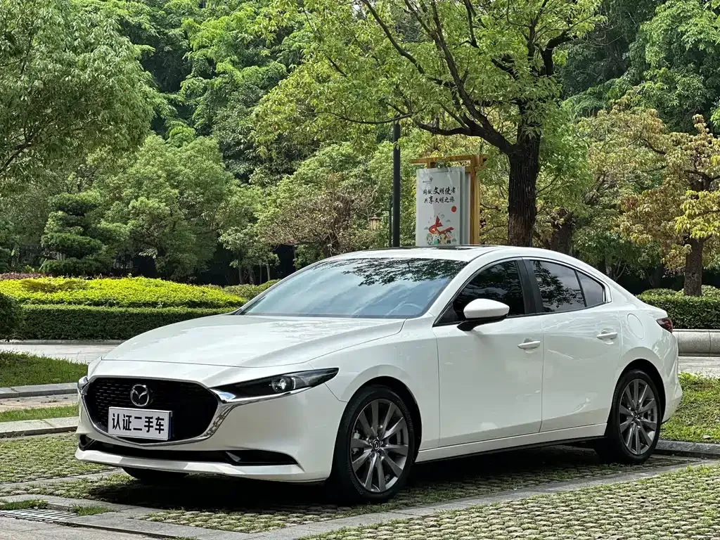 2021 Mazda 3 2.0L AT