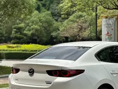 2021 Mazda 3 2.0L AT, белый — фото 14