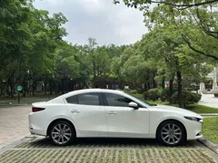 2021 Mazda 3 2.0L AT, белый — фото 15