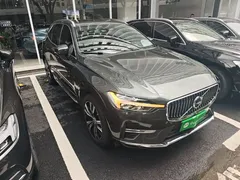 2022 Volvo XC60 Hybrid T8 PHEV 4WD Luxury — фото 4