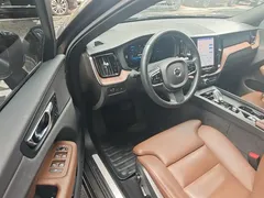 2022 Volvo XC60 Hybrid T8 PHEV 4WD Luxury — фото 16