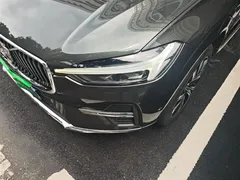 2022 Volvo XC60 Hybrid T8 PHEV 4WD Luxury — фото 24