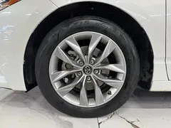 2019 Toyota Avalon Hybrid 2.5L Luxury, белый — фото 7