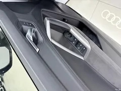 2022 Audi Q3 35 TFSI fashionable and dynamic, белый — фото 22