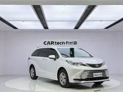 2023 Toyota Sienna 2.5L Hybrid Comfort, белый — фото 7